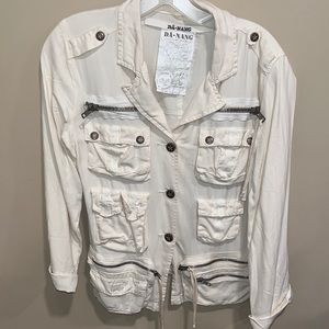 Da-Nang Jacket in excellent condition. Size Small (classic silk soft fabric)